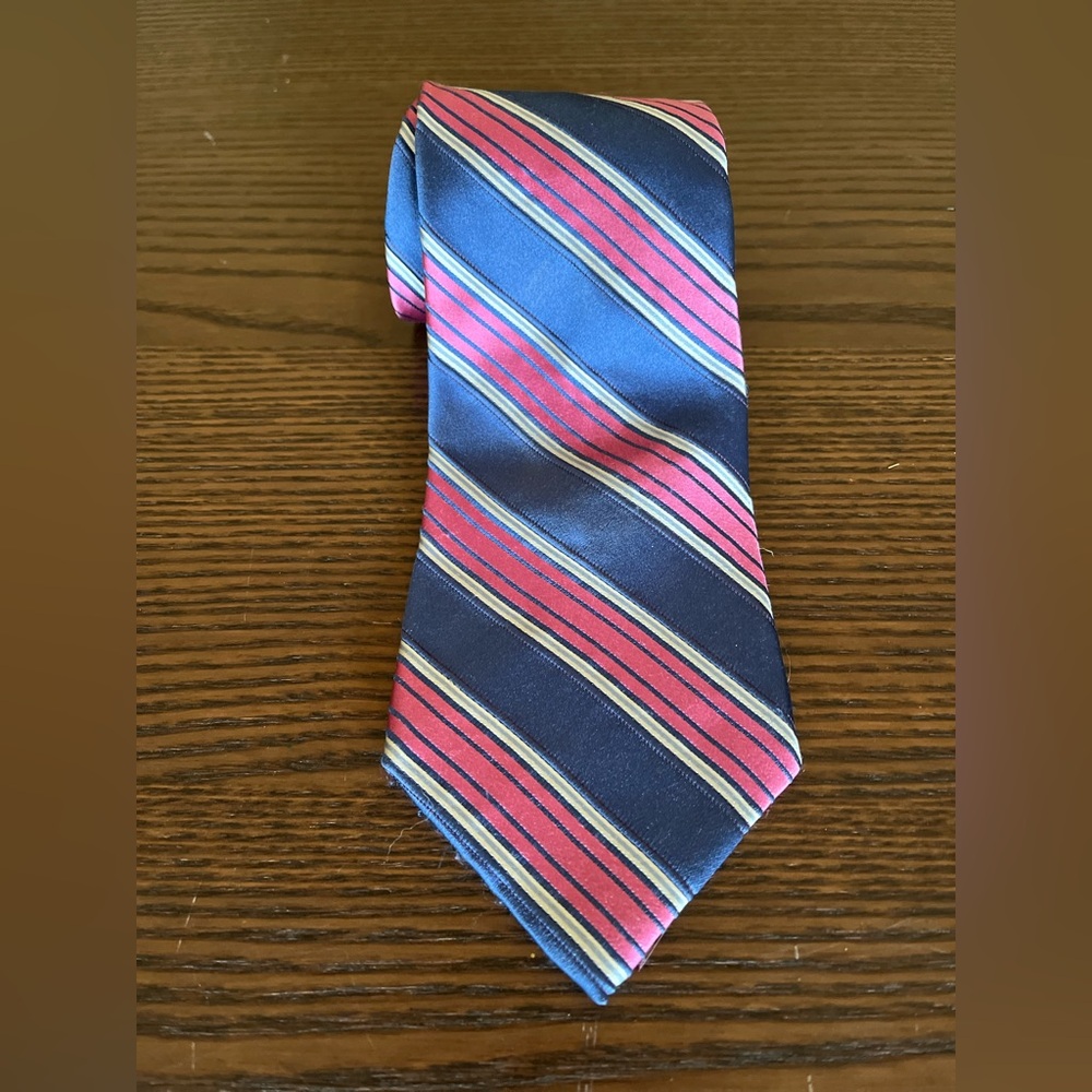 Tommy Hilfiger 100% Silk Men’s Tie Red And Blue Stripe Repp USA
